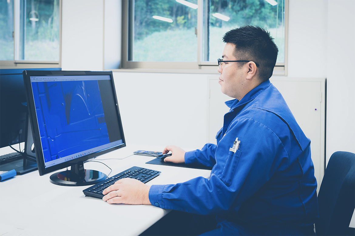 先輩社員インタビュー